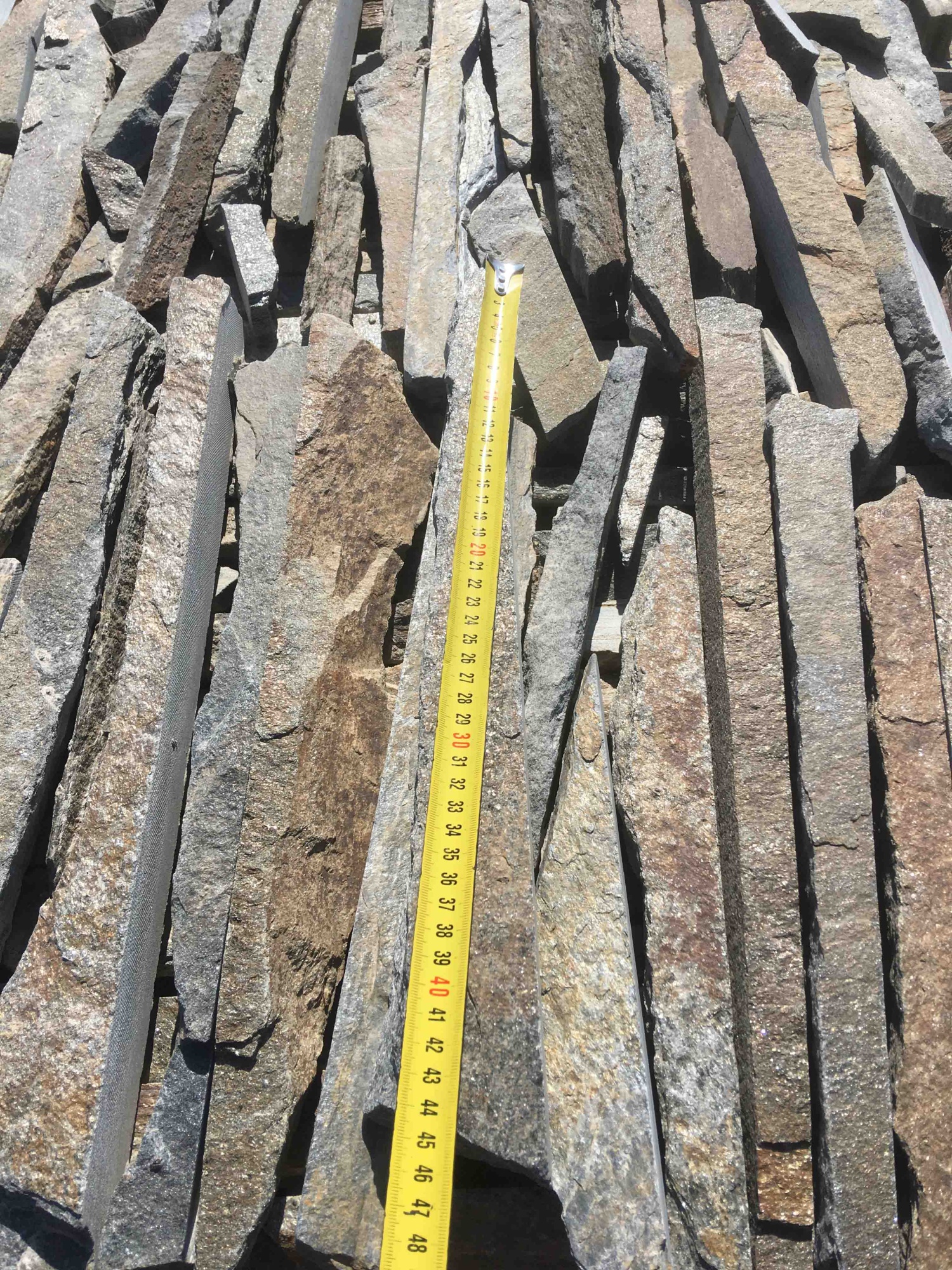 Горбушка златолит мультиколор для облицовки купить в Миассе