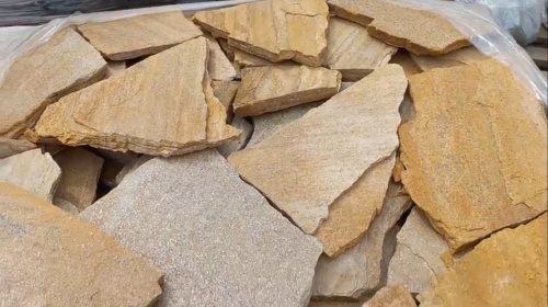 Плитняк златолит жёлтый для цоколя купить в Миассе