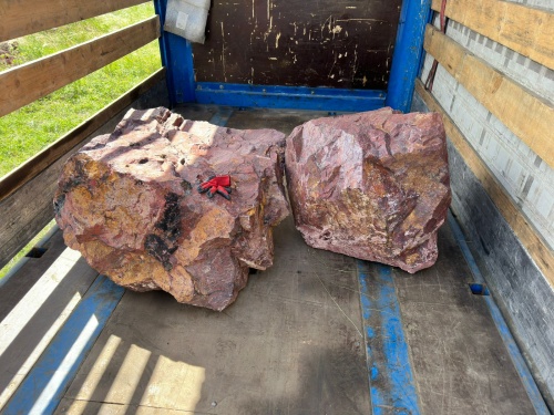 Ландшафтные глыбы красно-фиолетовые 200-1000 килограмм купить в Миассе