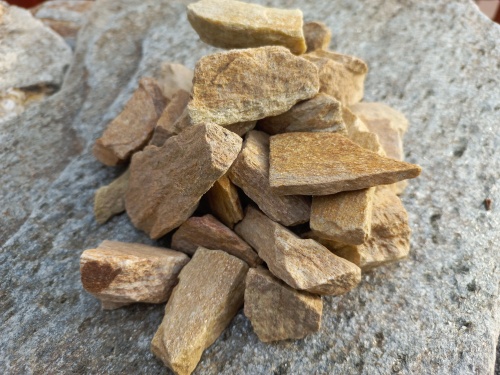 Златолит жёлтый декоративная каменная крошка купить в Миассе