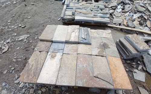 Плитка пилёная златолит Уральский для цоколя, отмостки купить в Миассе