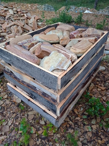 Златолит жёлтый, жёлто-зелёный глыбки и валуны для ланшафтного дизайна купить в Миассе