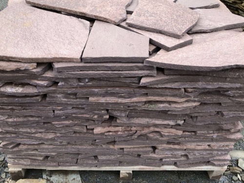 Плитняк лемезит бордовый для облицовки цоколя 20-25 мм  купить в Миассе