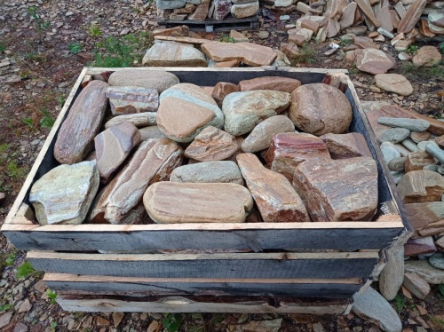 Златолит жёлтый, жёлто-зелёный глыбки и валуны для ланшафтного дизайна купить в Миассе