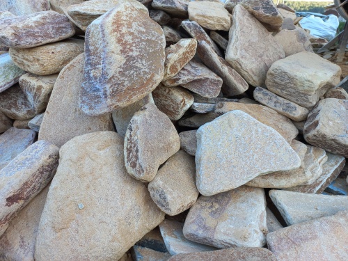 Златолит жёлтый, жёлто-зелёный глыбки и валуны для ланшафтного дизайна купить в Миассе