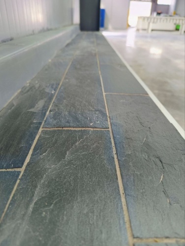 Плитка чёрная из натурального камня фасадная 30 см * 5 см, толщина 7 мм -30 мм купить в Миассе