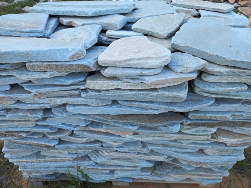 Плитняк златолит зелёный галтованный для цоколя купить в Миассе